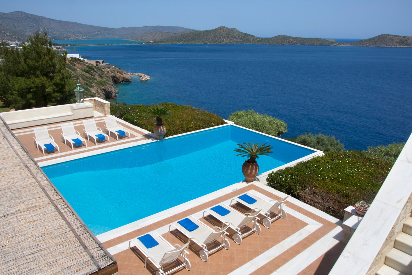 Luxury modern villa with swimming pool in Crete 1 My Villa Breaks