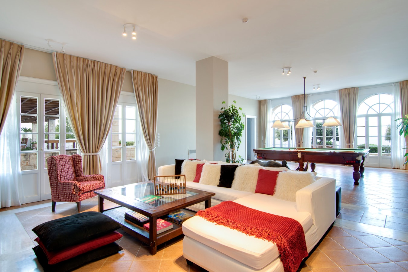 Luxury modern villa with swimming pool in Crete 2 My Villa Breaks