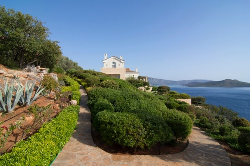 Luxury modern villa with swimming pool in Crete 32 My Villa Breaks