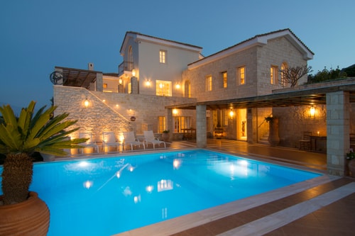 Luxury modern villa with swimming pool in Crete 35 My Villa Breaks