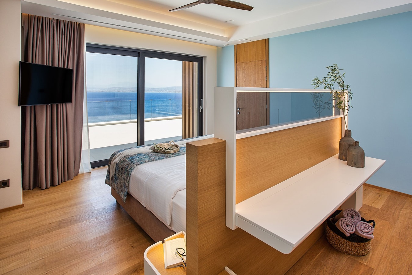 Luxury modern villa with swimming pool in Crete 12 The Prestige Villa Collection