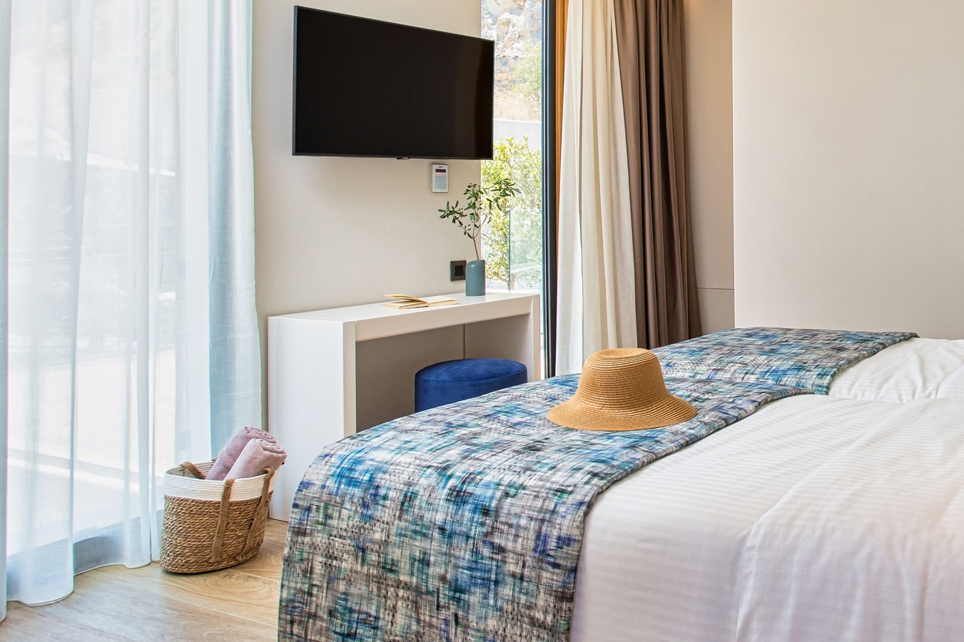 Luxury modern villa with swimming pool in Crete 13 The Prestige Villa Collection