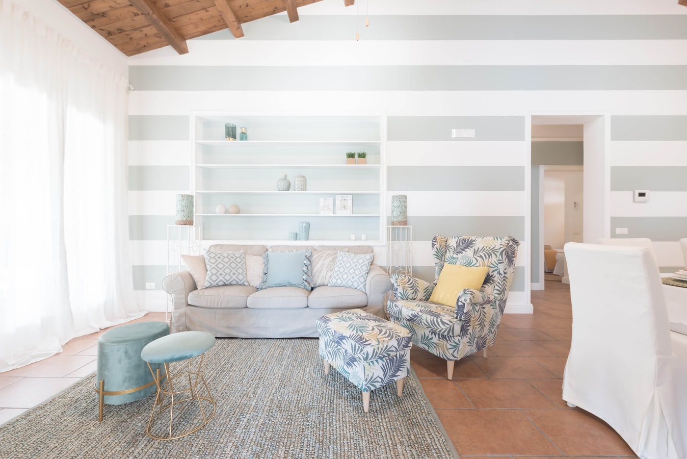 Private villa with swimming pool in Sicily 4 Italian Breaks