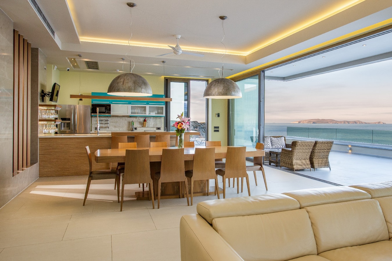 Luxury modern villa with swimming pool 7 The Prestige Villa Collection