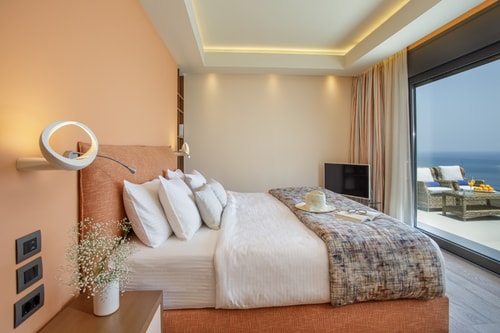 Luxury modern villa with swimming pool 16 The Prestige Villa Collection