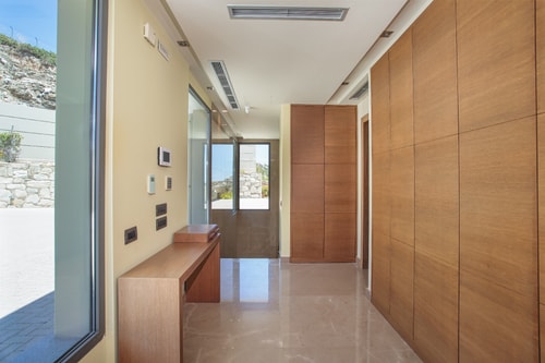 Luxury modern villa with swimming pool 29 The Prestige Villa Collection