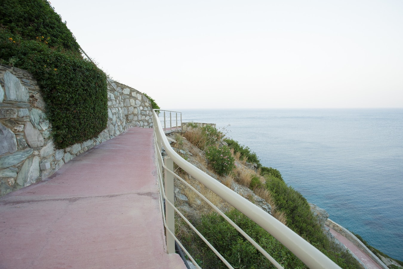 Luxury modern villa with swimming pool 46 The Prestige Villa Collection