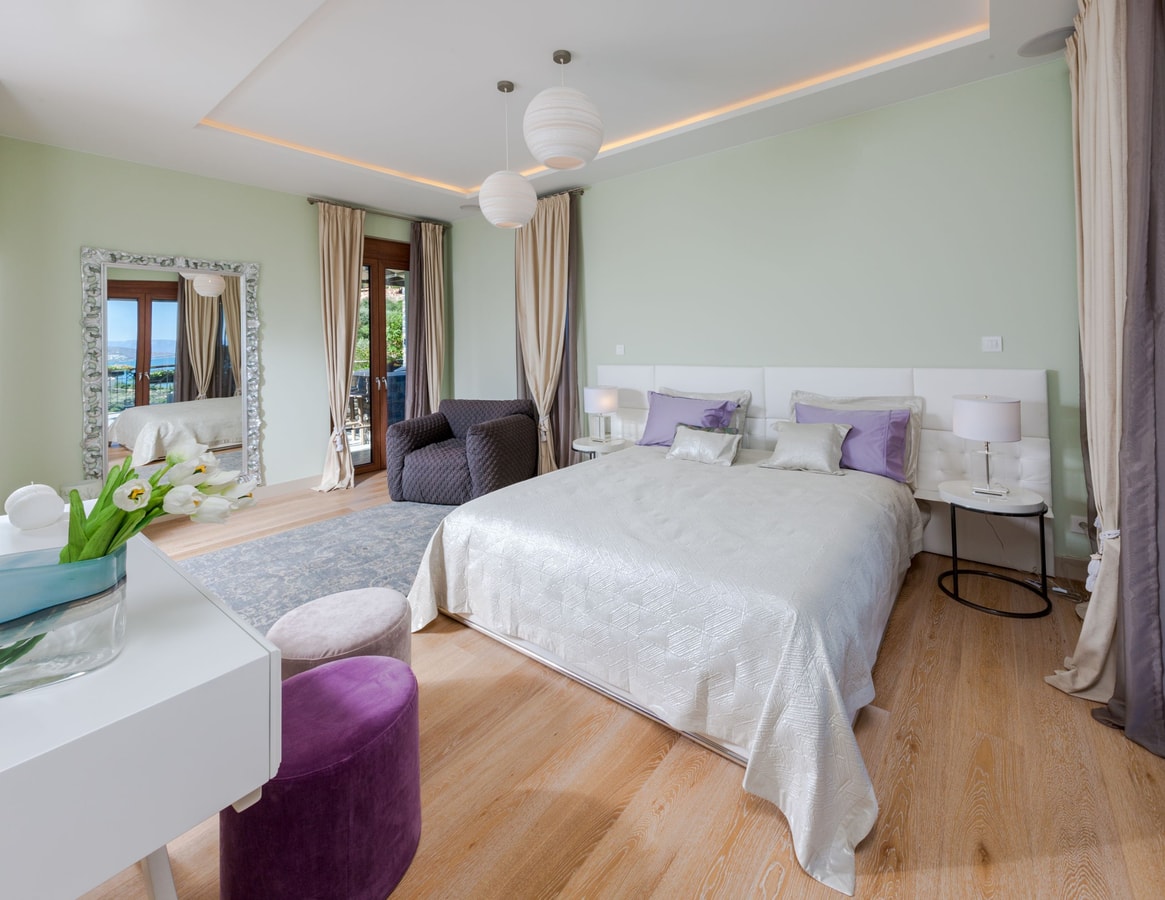 Luxury modern villa with swimming pool in Crete 15 My Villa Breaks