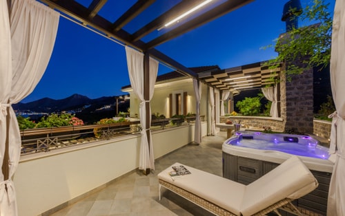 Luxury modern villa with swimming pool in Crete 2 My Villa Breaks