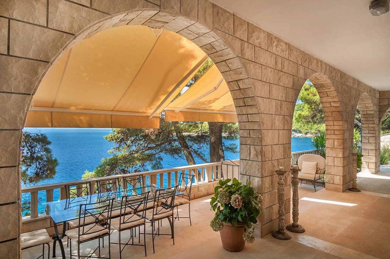 Villa Josipa - Luxury modern villa with pool in Croatia 3 My Villa Breaks