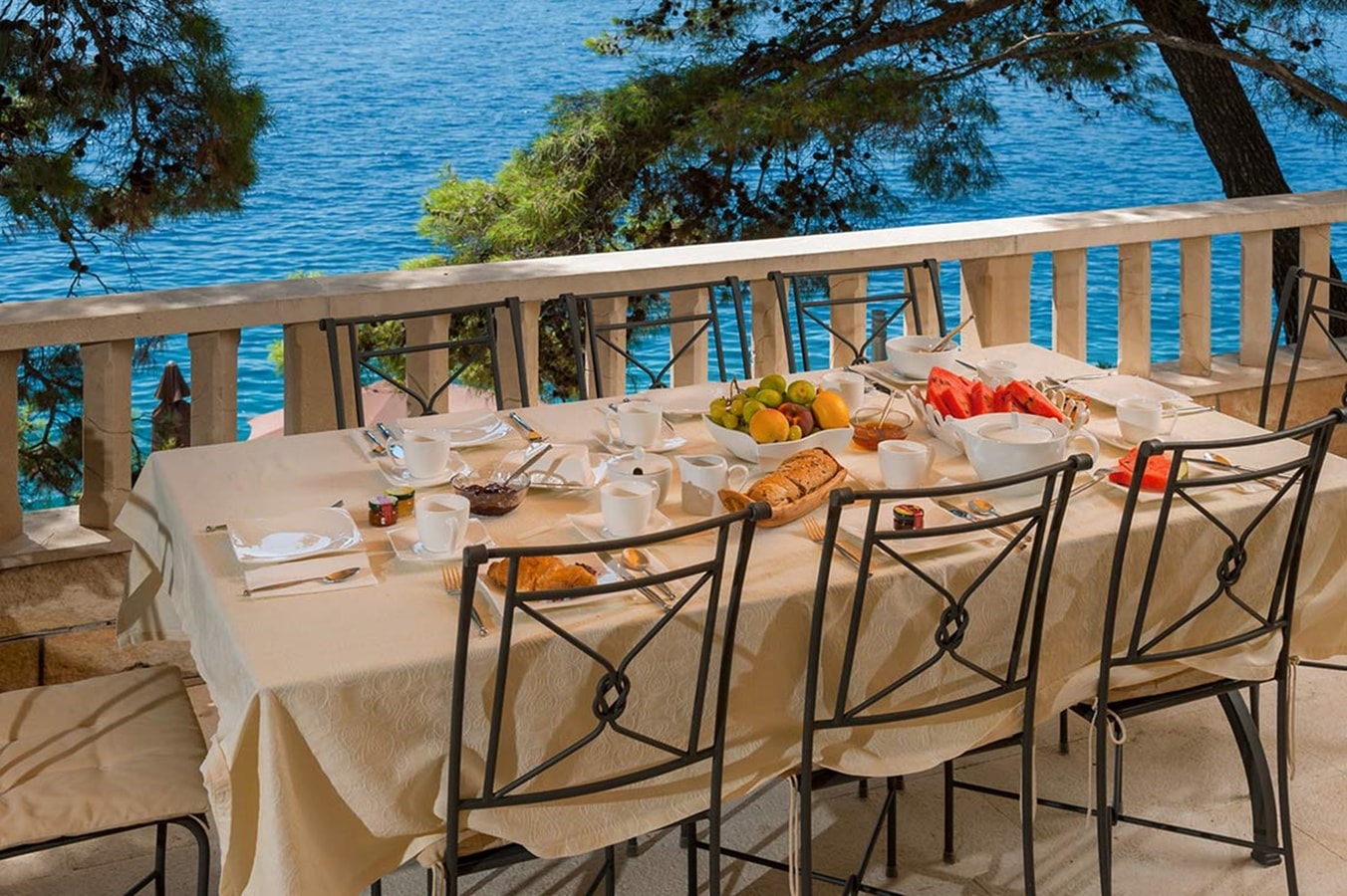 Villa Josipa - Luxury modern villa with pool in Croatia 21 My Villa Breaks