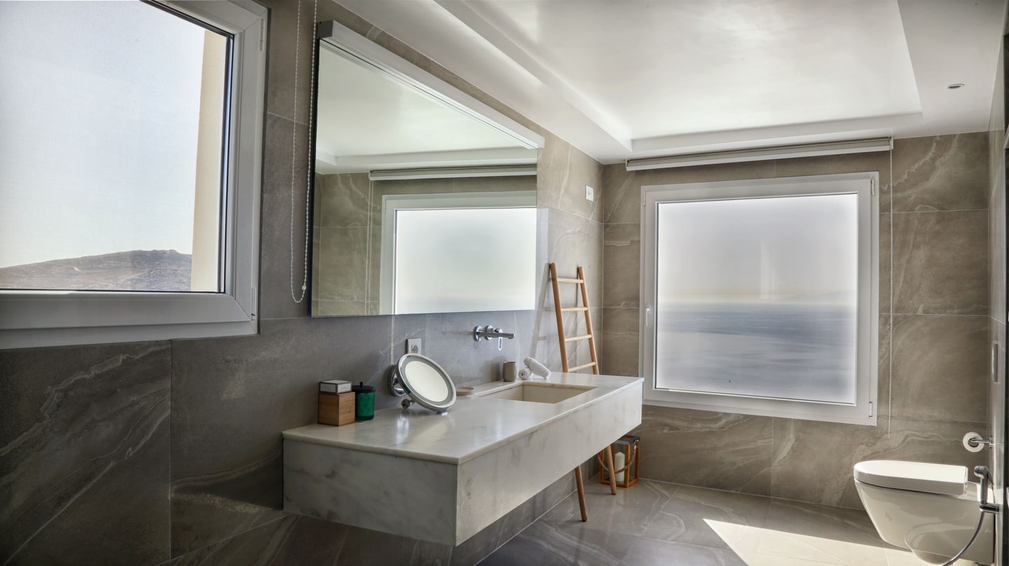 Luxury modern villa with swimming pool in Mykonos 14 My Villa Breaks