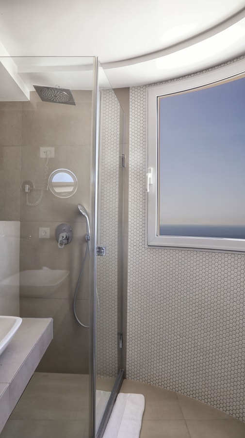 Luxury modern villa with swimming pool in Mykonos 20 My Villa Breaks