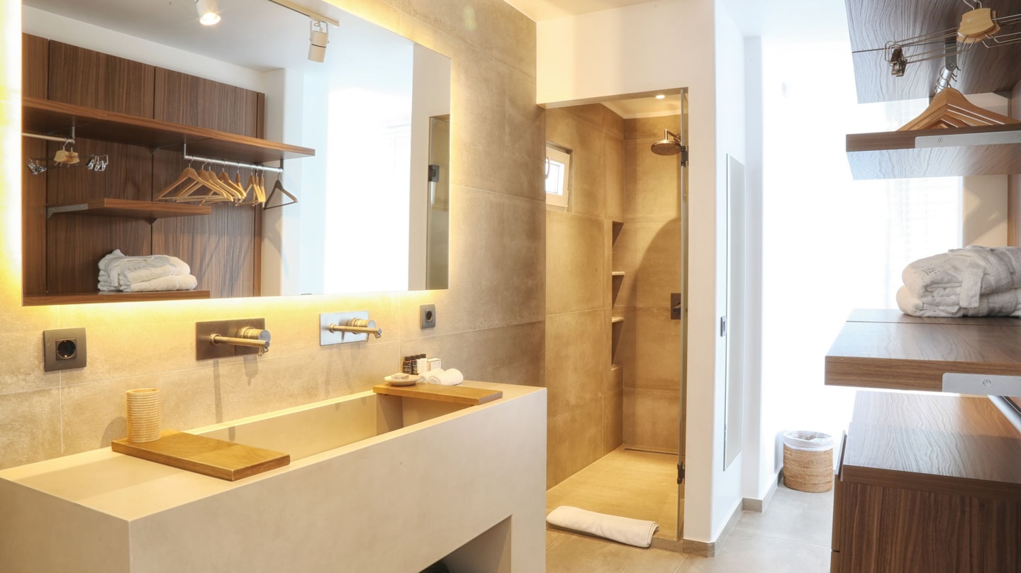 Luxury modern villa with swimming pool in Mykonos 35 My Villa Breaks