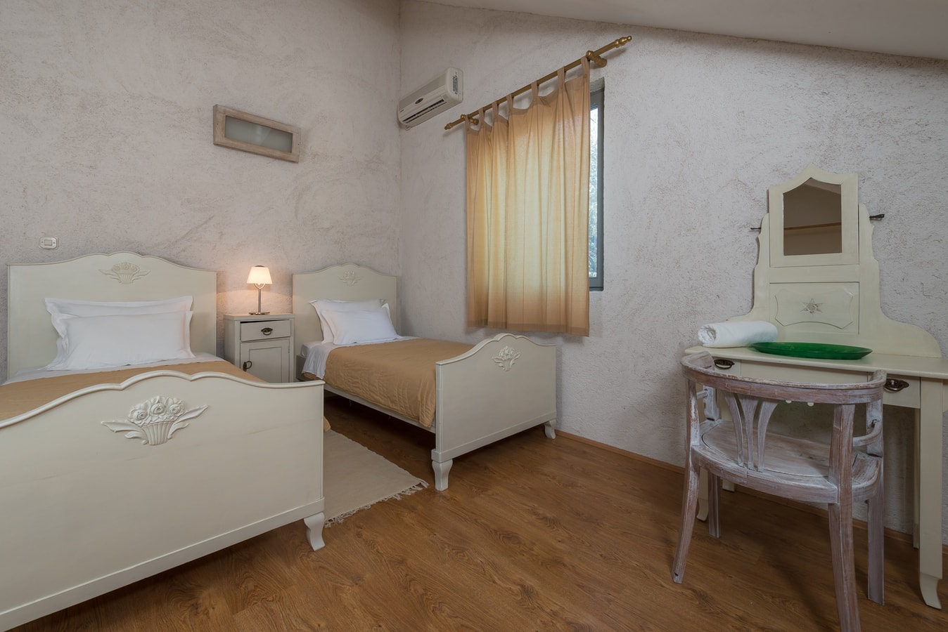 Villa Vinea - Beachfront villa with pool, Brac Island 12 My Villa Breaks