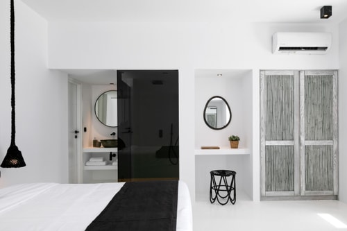 Luxury modern villa with swimming pool in Mykonos 2 My Villa Breaks