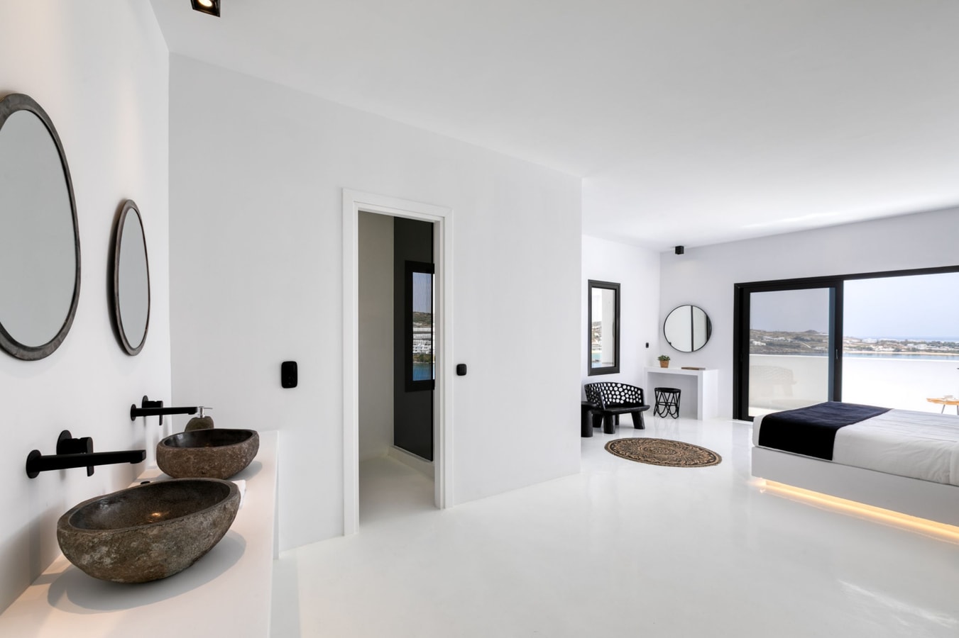 Luxury modern villa with swimming pool in Mykonos 6 My Villa Breaks