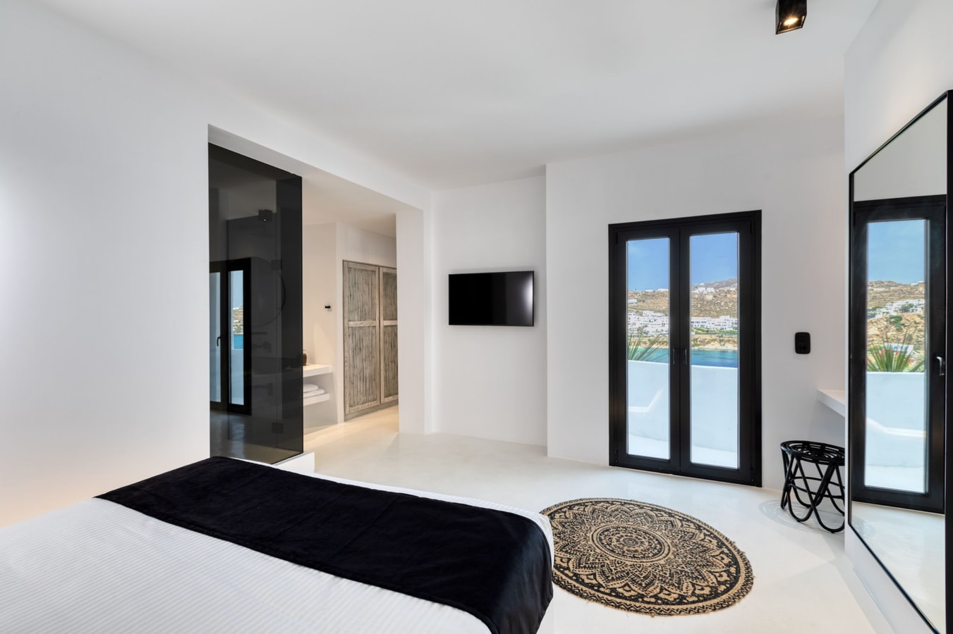 Luxury modern villa with swimming pool in Mykonos 9 My Villa Breaks