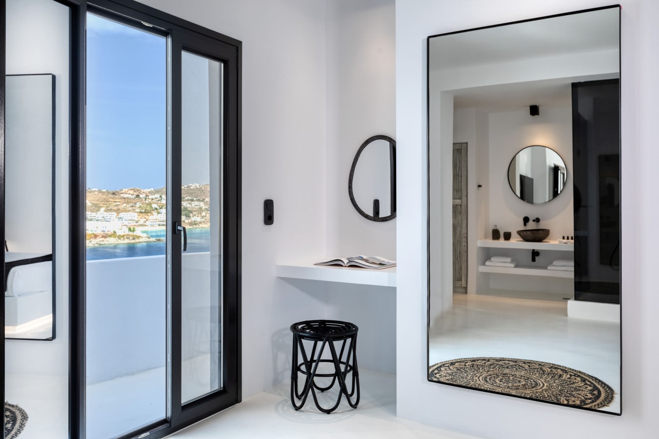 Luxury modern villa with swimming pool in Mykonos 11 My Villa Breaks