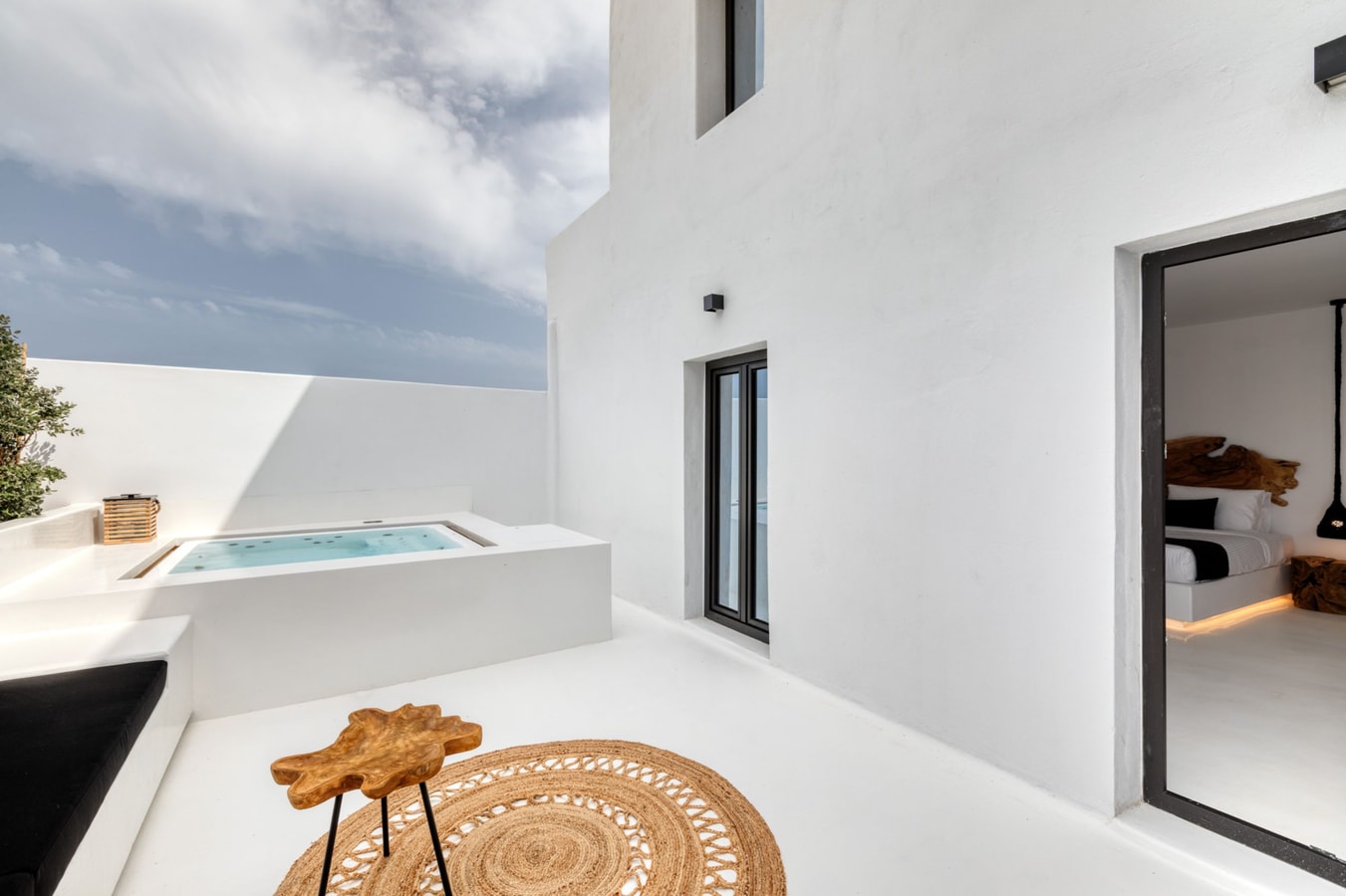 Luxury modern villa with swimming pool in Mykonos 21 My Villa Breaks