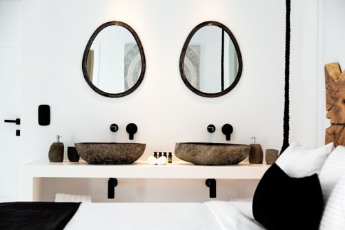 Luxury modern villa with swimming pool in Mykonos 24 My Villa Breaks