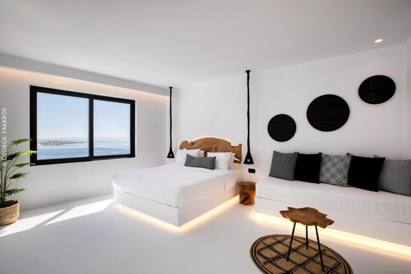 Luxury modern villa with swimming pool in Mykonos 26 My Villa Breaks