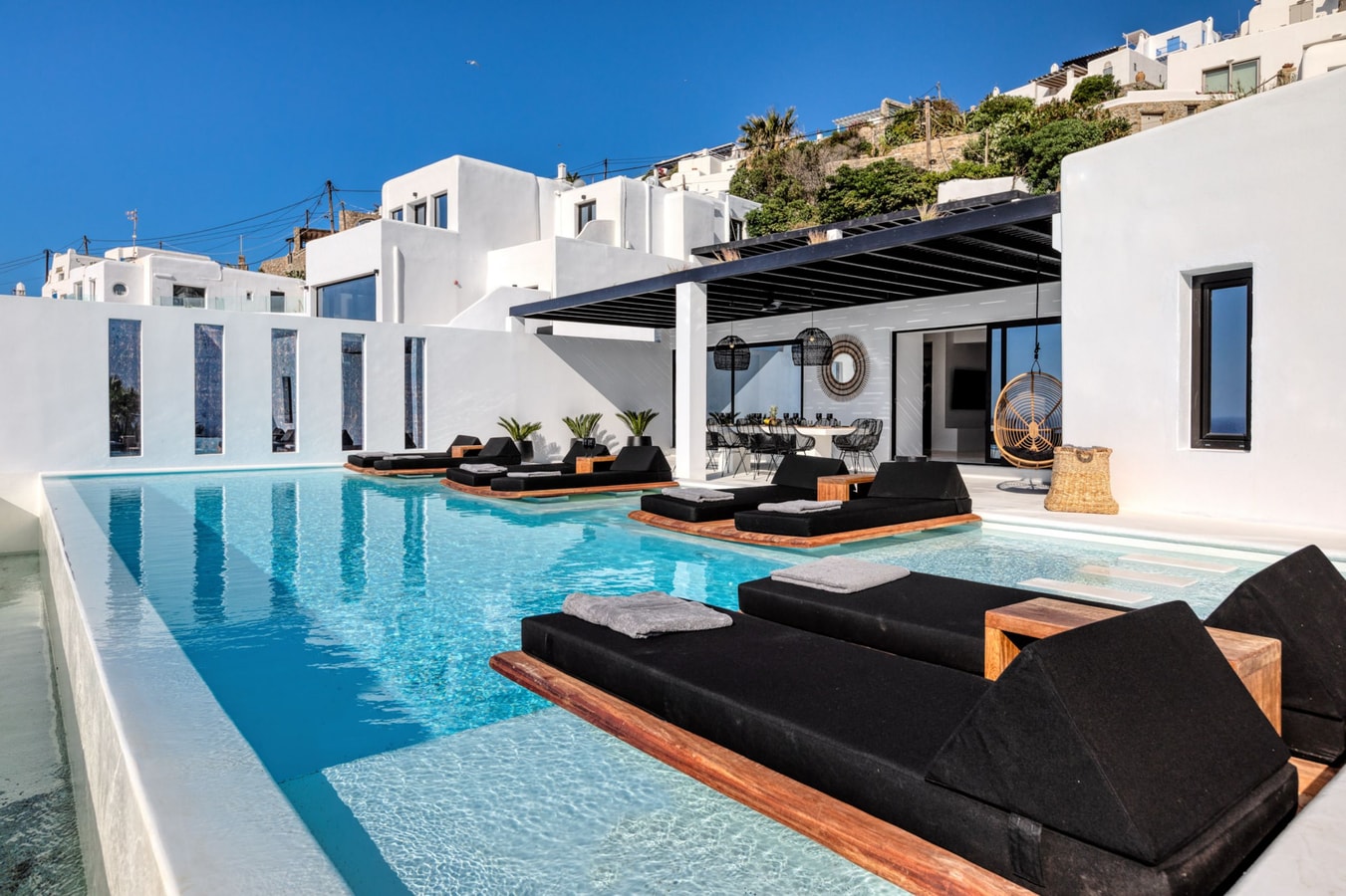 Luxury modern villa with swimming pool in Mykonos 31 My Villa Breaks
