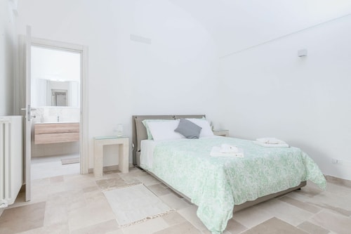 Private villa with swimming pool in Puglia 10 Villas in Italy