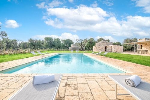 Private villa with swimming pool in Puglia 15 Villas in Italy