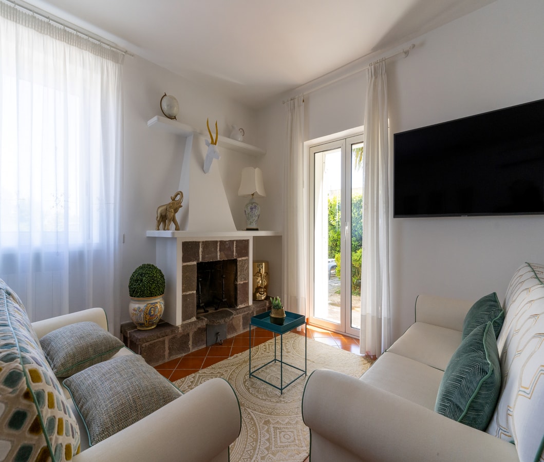 Resort Lubrense - Partenio with shared pool 6 Italian Breaks
