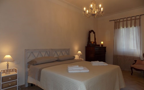 Villa Catia - Private villa with pool in Tuscany 10 Italian Breaks