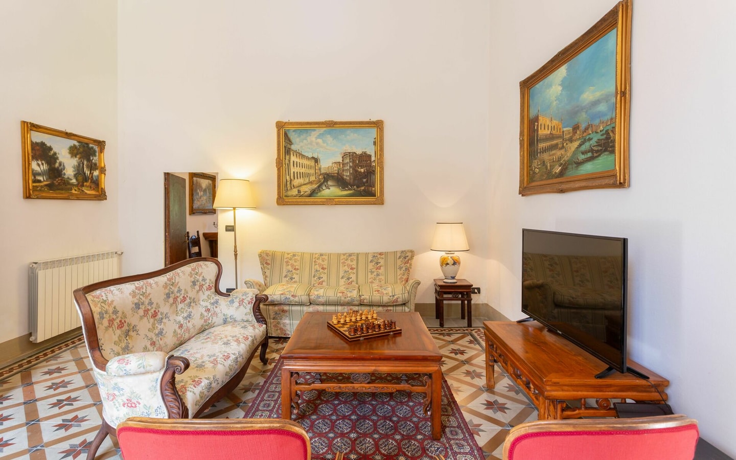 Villa Volterra - Private Tuscan villa with pool 8 Italian Breaks