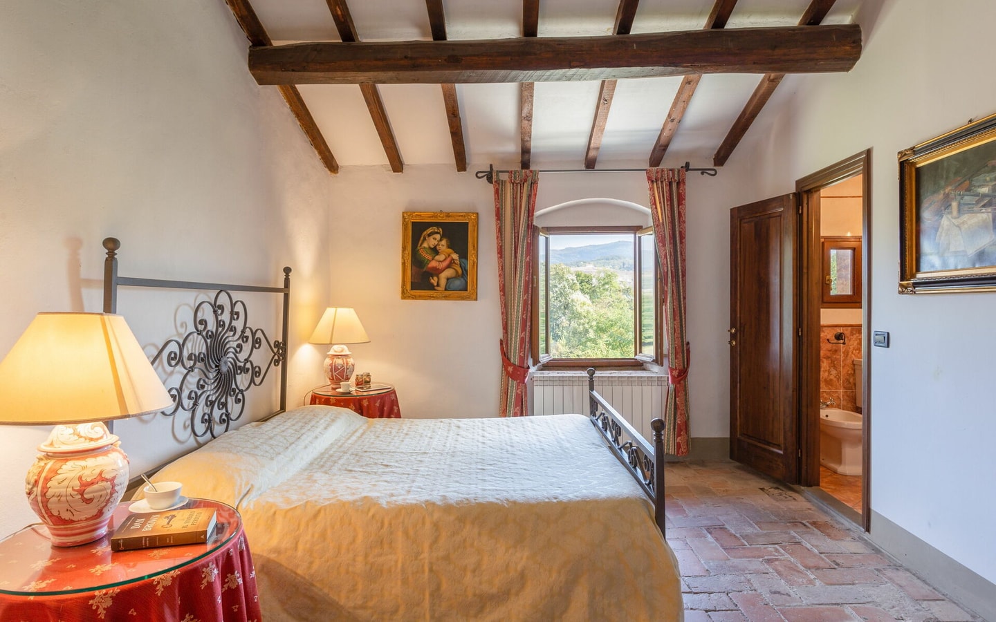Villa Volterra - Private Tuscan villa with pool 24 Italian Breaks