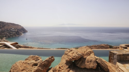 Luxury modern villa with swimming pool in Mykonos 0 My Villa Breaks