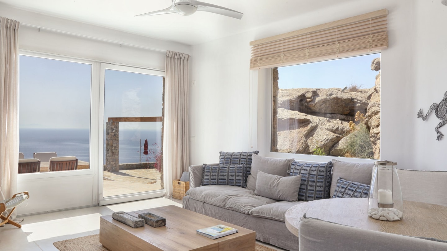 Luxury modern villa with swimming pool in Mykonos 24 My Villa Breaks