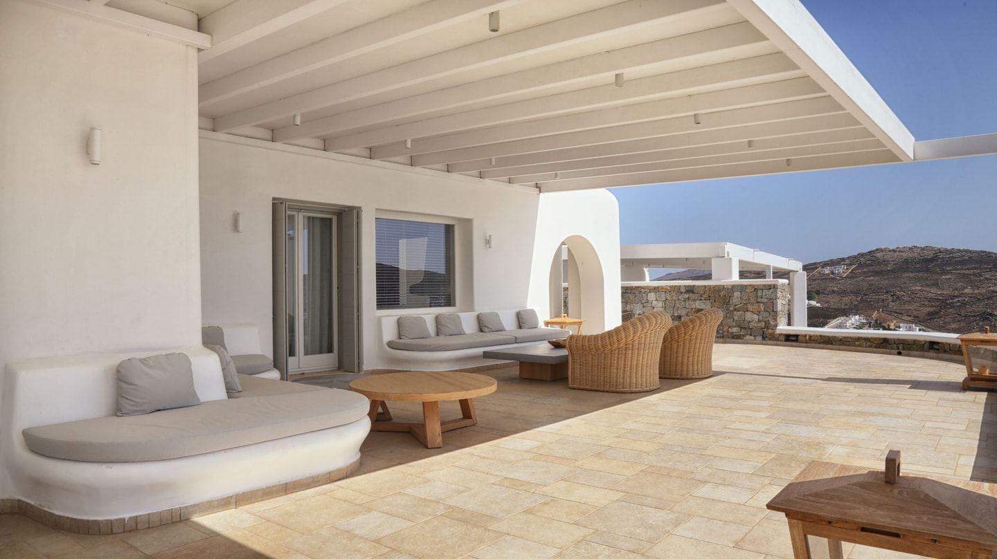 Luxury modern villa with swimming pool in Mykonos 42 My Villa Breaks