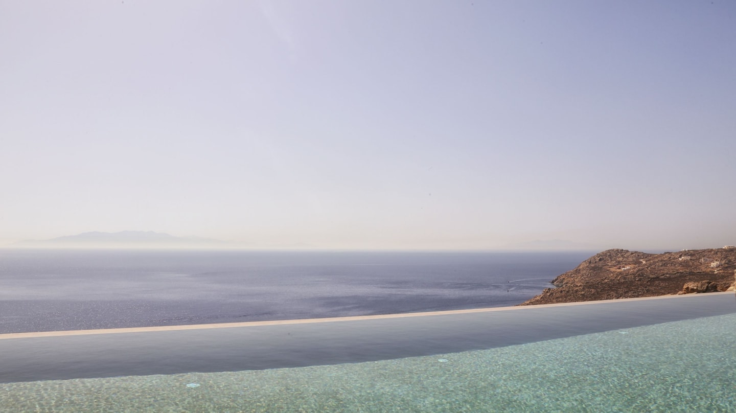 Luxury modern villa with swimming pool in Mykonos 45 My Villa Breaks