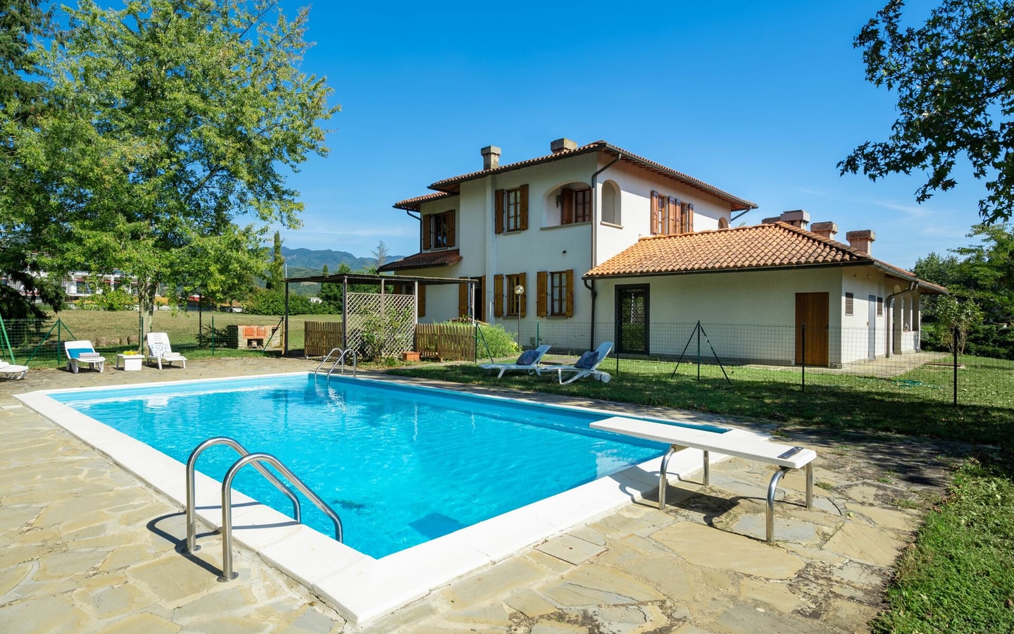 Villa Vero - Private Tuscan villa with swimming pool Italian Breaks