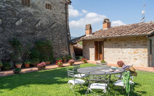 Villa Nocella - Private villa with pool in Tuscany 31 Italian Breaks
