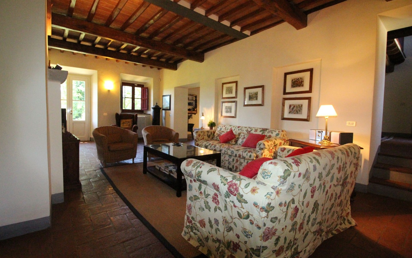 Villa Simone - Private Tuscan villa with pool 2 Italian Breaks