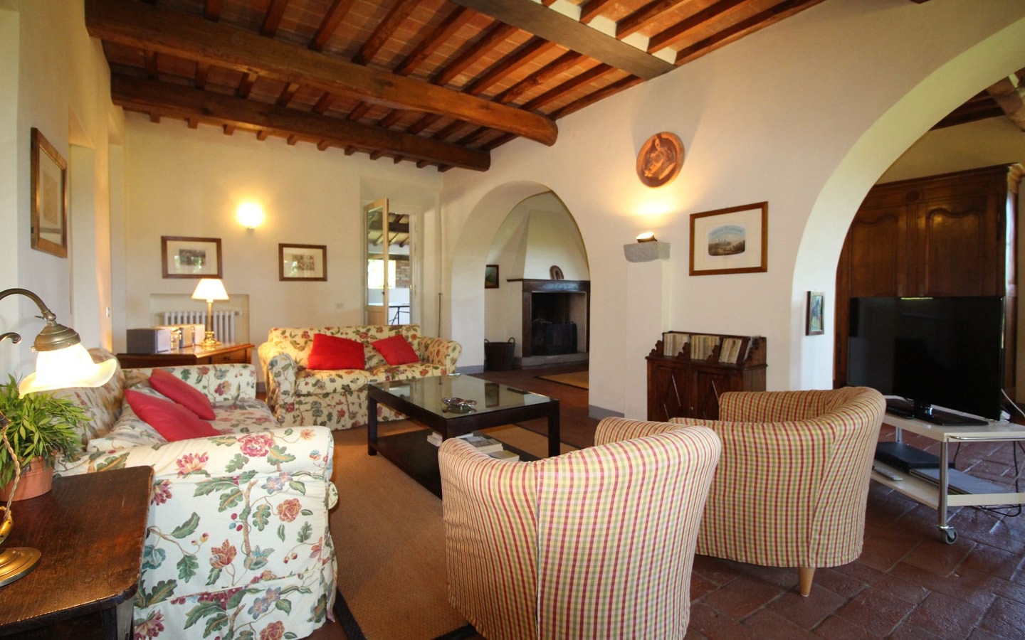 Villa Simone - Private Tuscan villa with pool 4 Italian Breaks
