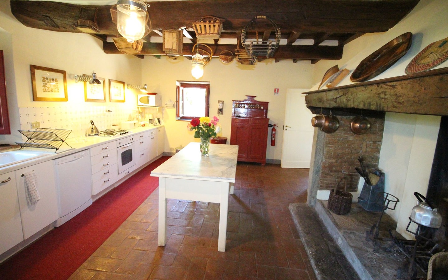 Villa Simone - Private Tuscan villa with pool 8 Italian Breaks