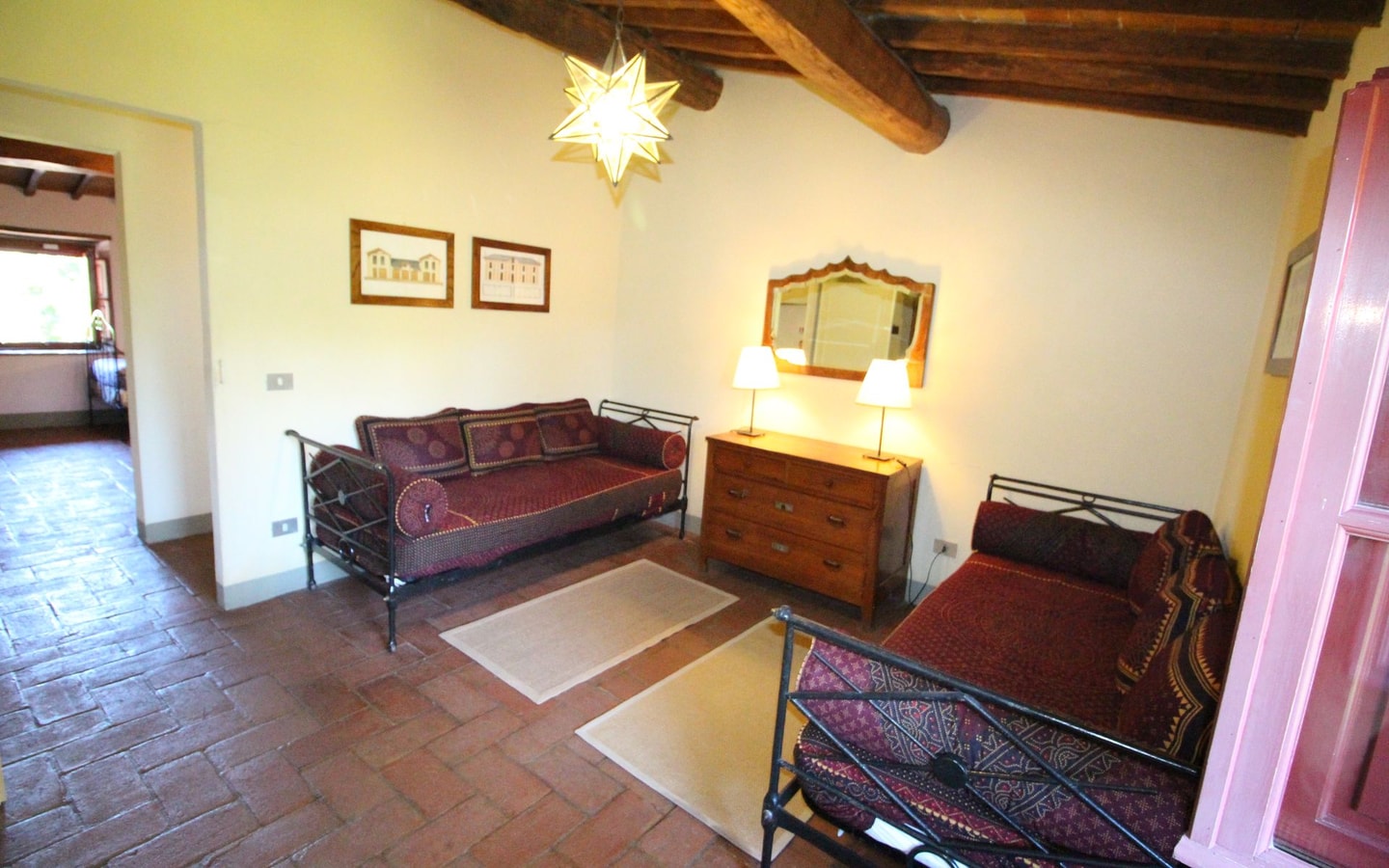 Villa Simone - Private Tuscan villa with pool 16 Italian Breaks