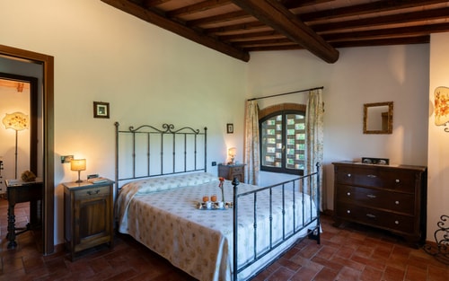 Villa Sandrina - Private Tuscan villa with pool 14 Italian Breaks
