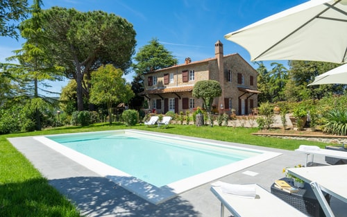Villa Tanino - Stone farmhouse with pool 0 Italian Breaks