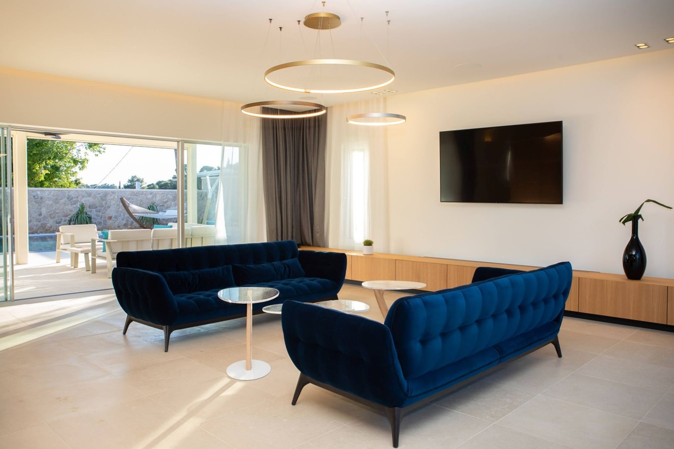 Villa Dusana - Beachfront villa with pool in Dalmatia 3 My Villa Breaks