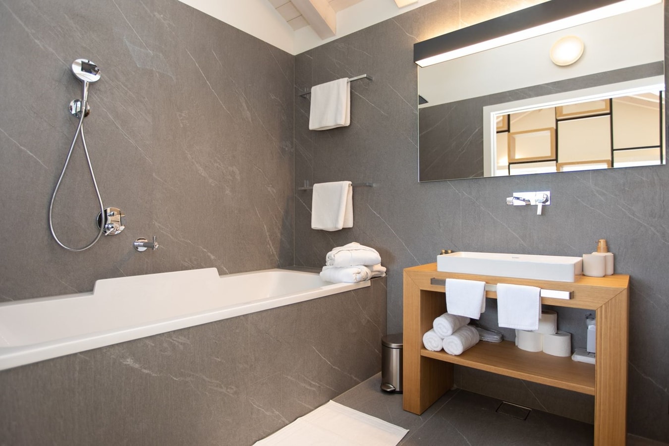 Villa Dusana - Beachfront villa with pool in Dalmatia 17 My Villa Breaks