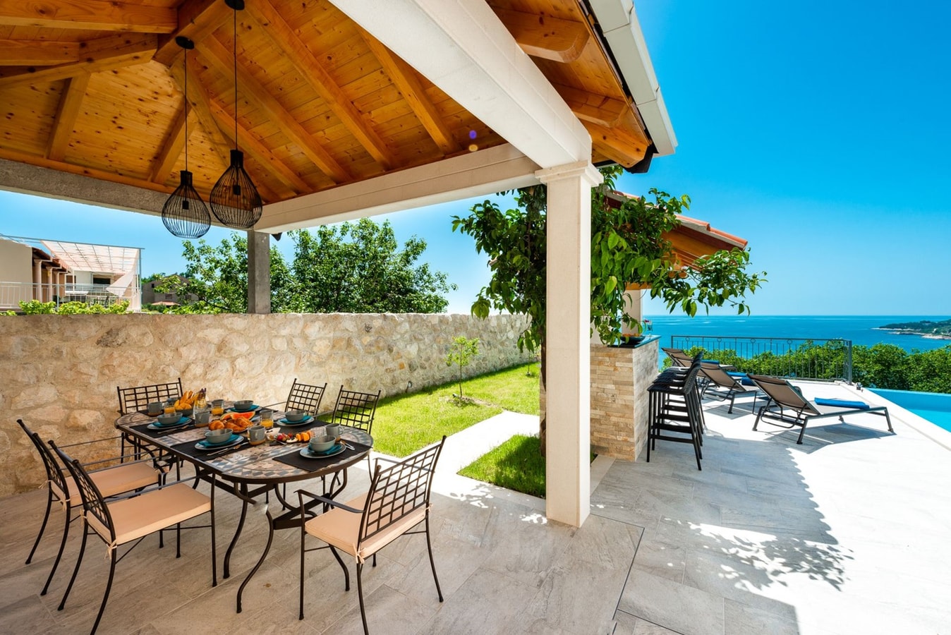 Villa Zlata - Private villa with swimming pool 1 My Villa Breaks