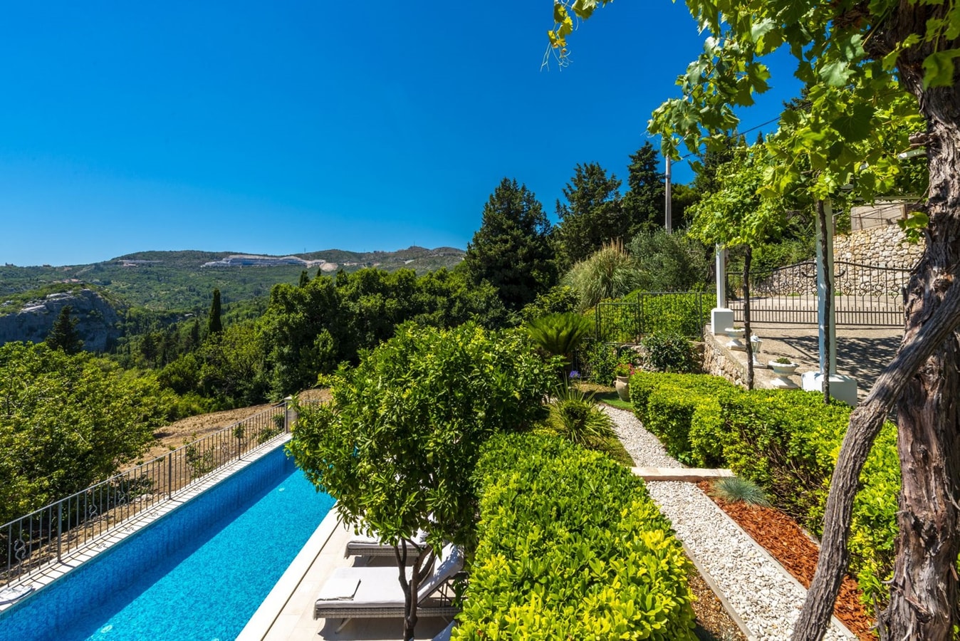 Villa Simunka - Independent villa with pool in Dalmatia 15 My Villa Breaks