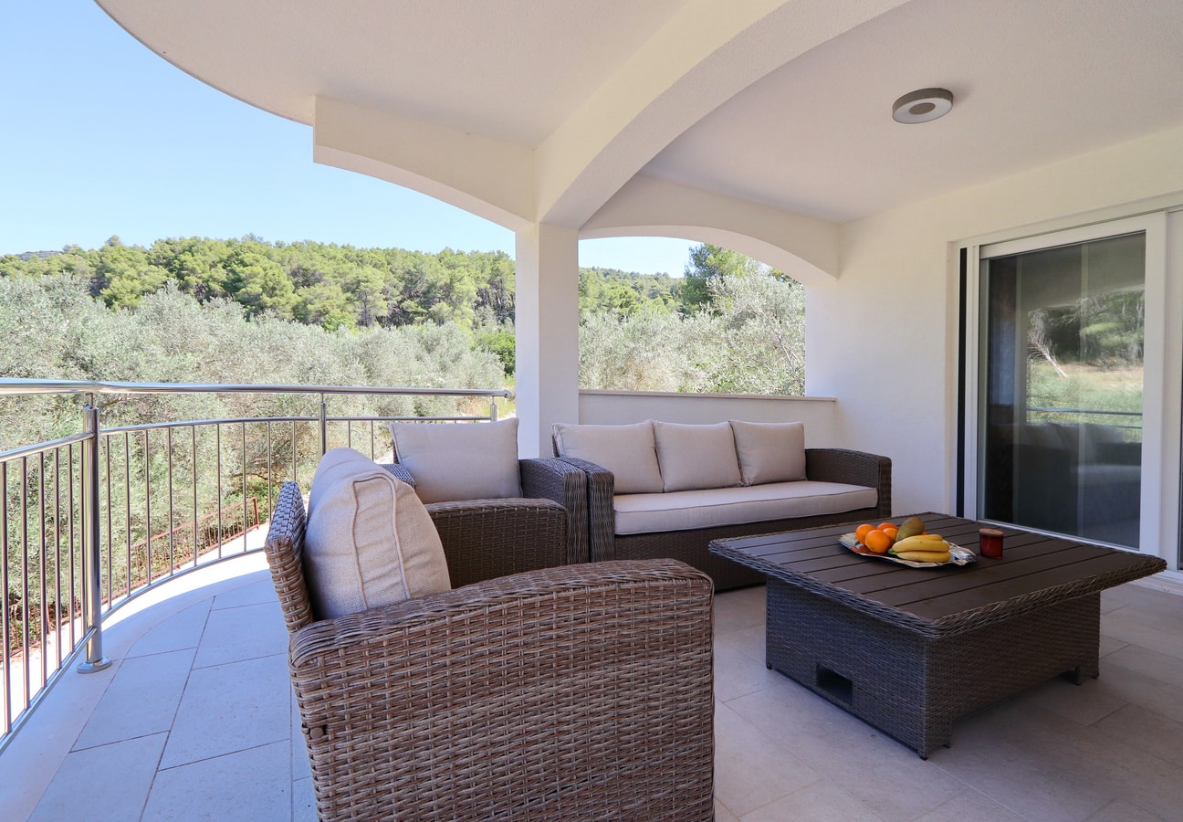 Villa Valpurga - Private villa with pool, Korcula Island 24 My Villa Breaks